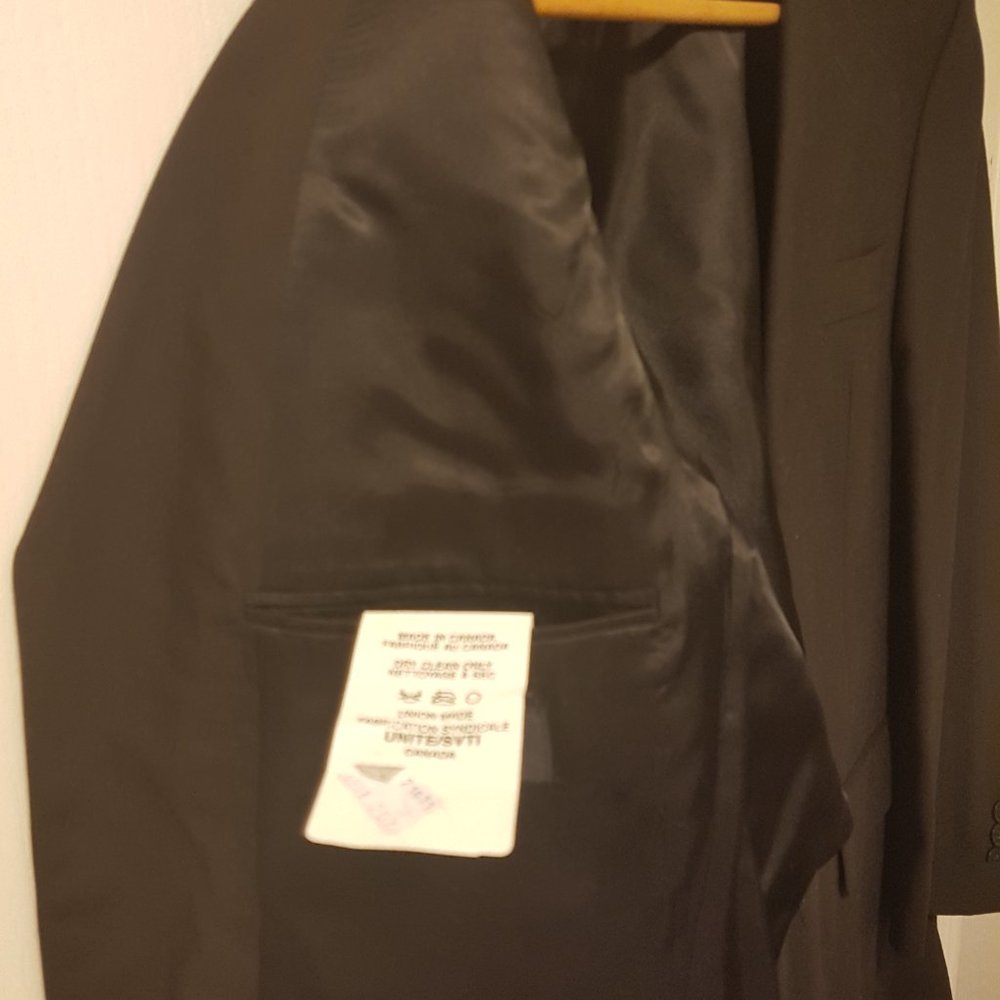 Complete suit. - Picture 2 of 5